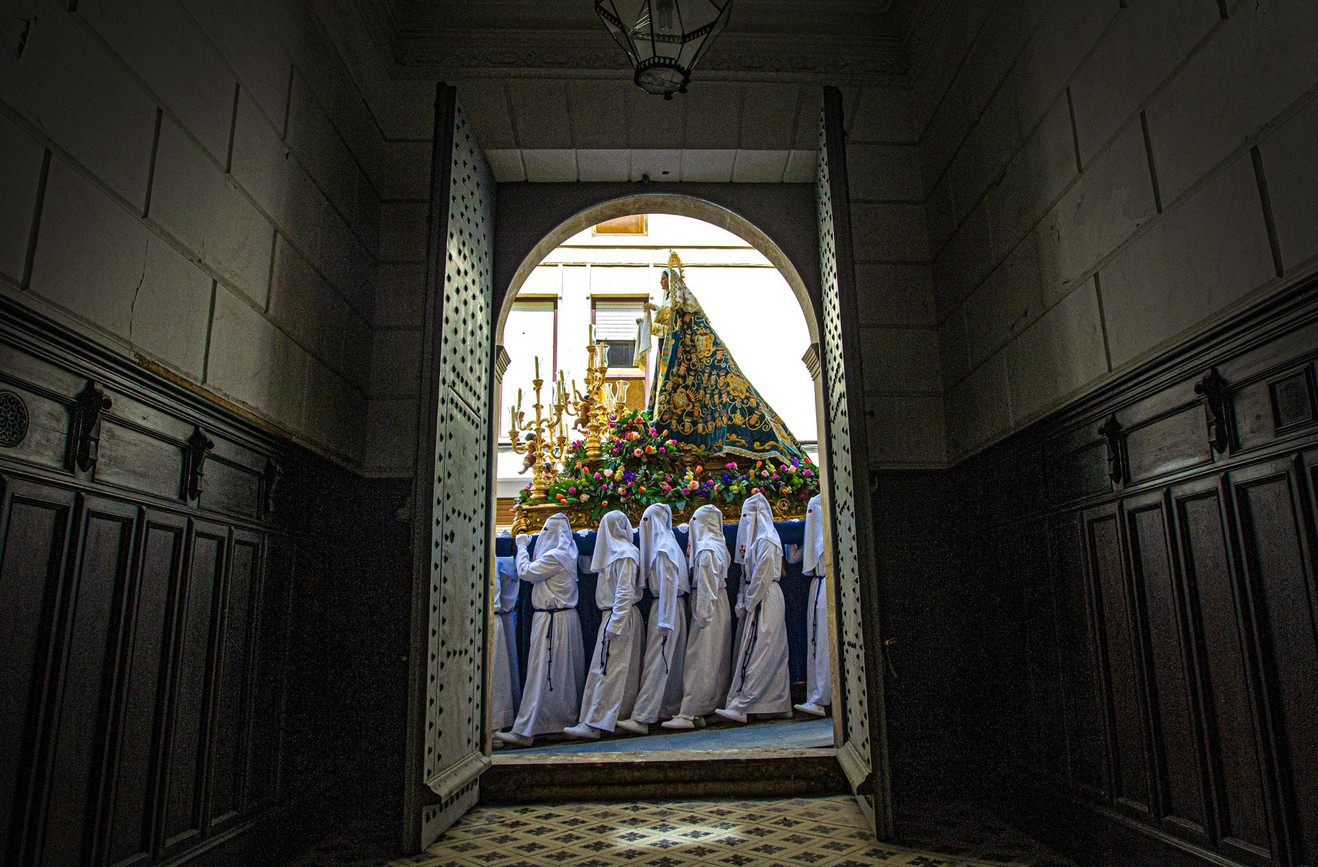 Jesús Triunfante, Oración en el huerto y La Verónica procesionan en la mañana del Domingo de Ramos