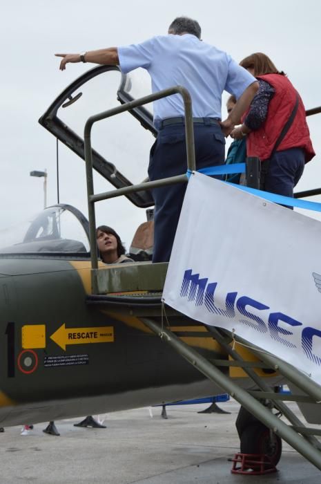 Aviones del festival aéreo de Gijón