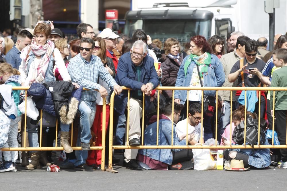 Búscate en la mascletà del 18 de marzo