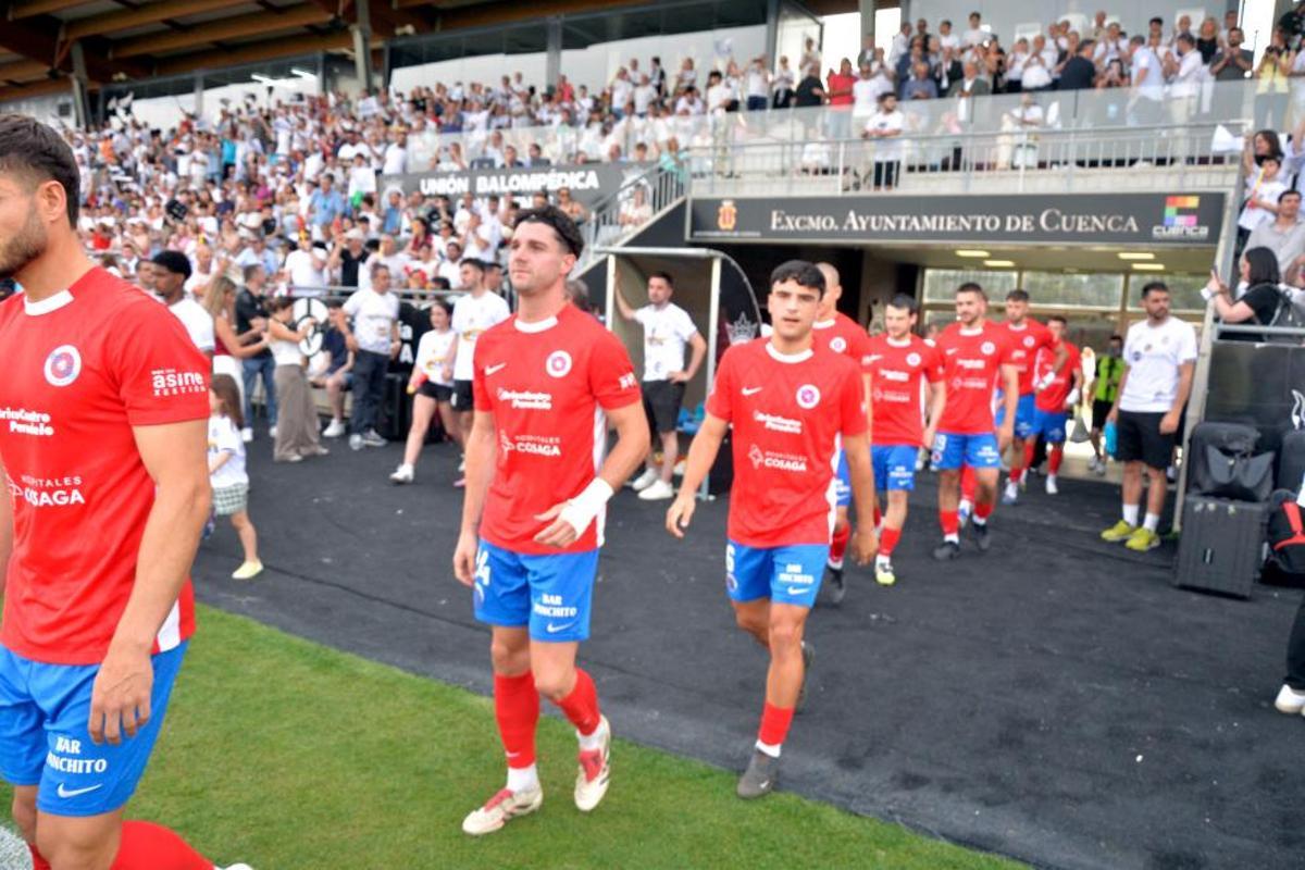 La UD Ourense asciende a Primera Federación: Cuenca y la Praza Maior se tiñen de rojo