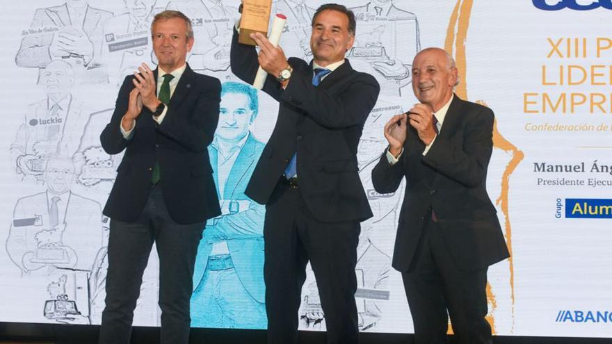 Los empresarios coruñeses otorgan el premio ‘Liderazgo Empresarial’ al presidente de Aluman