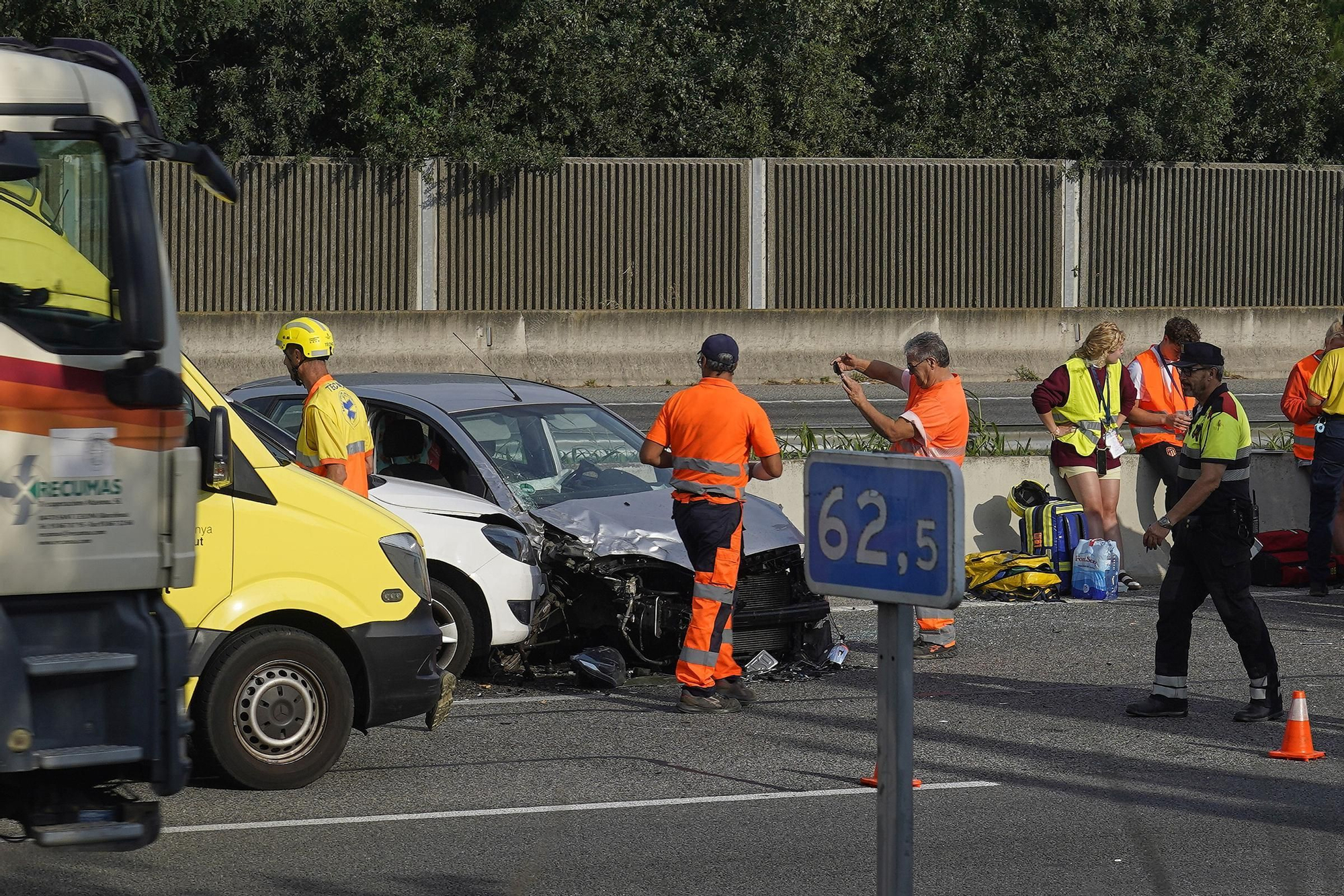 Les imatges de les cues quilomètriques a l’AP-7 per un accident múltiple a Salt