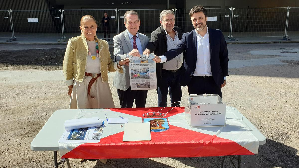 Silva, Caballero, Pardo y Cao, en la colocación de la primera piedra ayer en Balaídos.