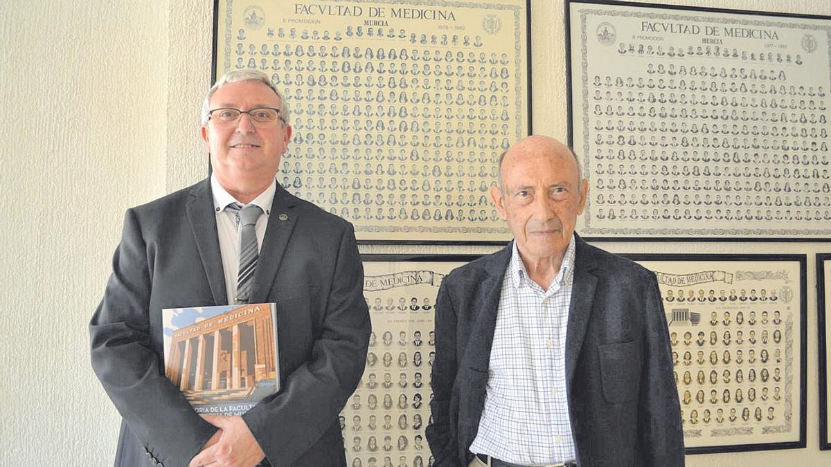 José Miguel Sáez y Pedro Marset, coautores del libro.