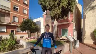 "No dejé un día de estudiar por irme a entrenar porque nunca me planteé ser ciclista profesional"