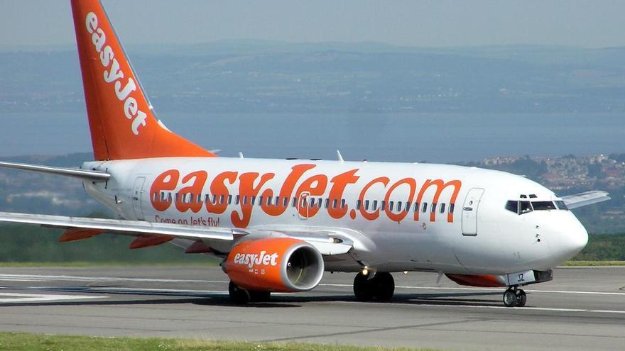 Easyjet deja en tierra a 19 pasajeros en Canarias por sobrepeso y mal tiempo