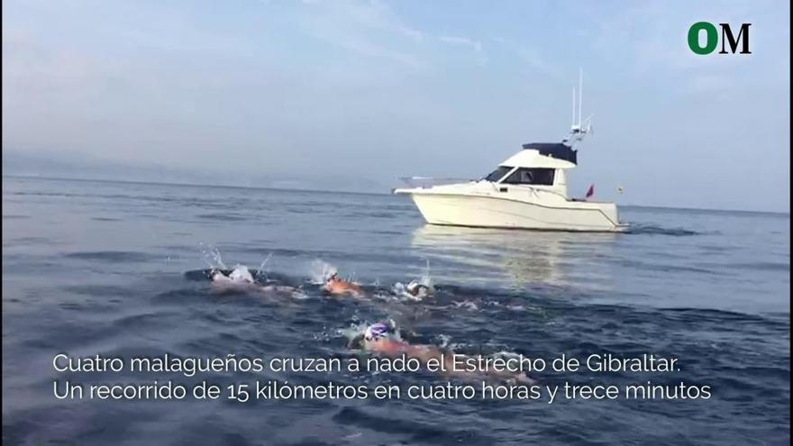 Cuatro malagueños cruzan a nado el Estrecho de Gibraltar