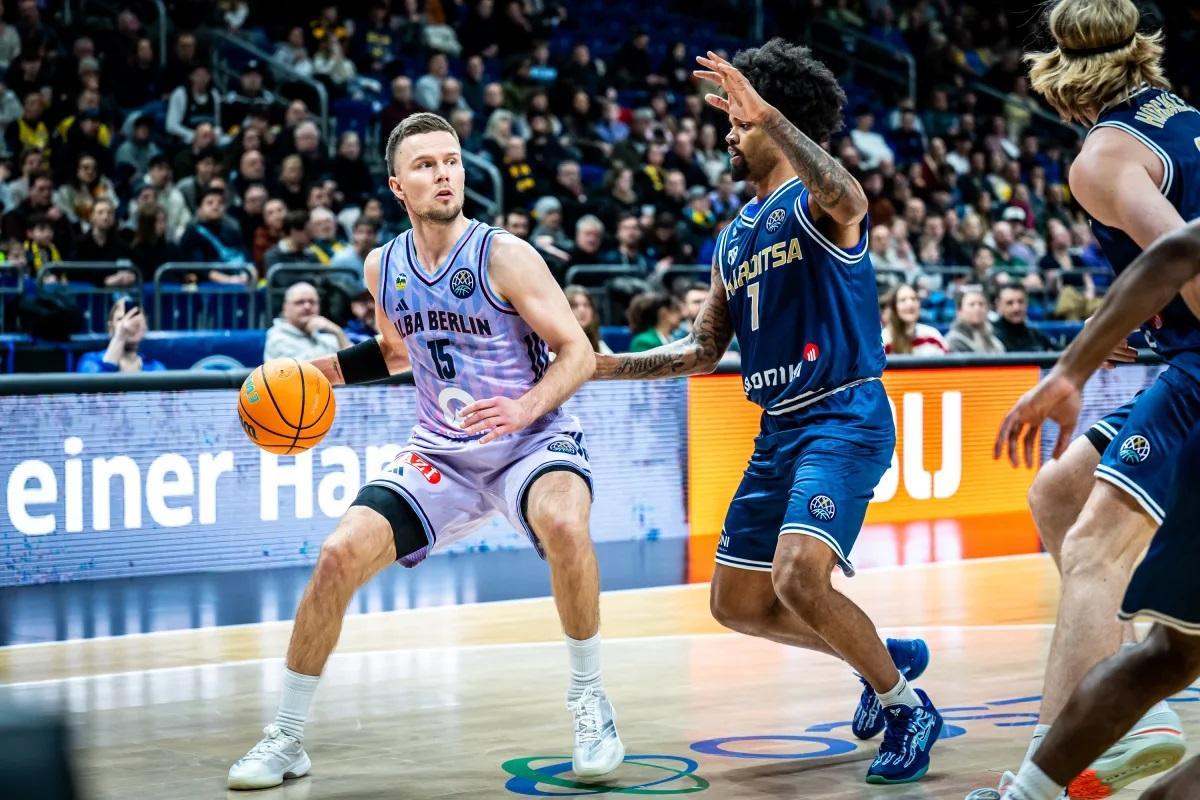 Martin Hermannsson, base internacional con Islandia del ALBA Berlín.