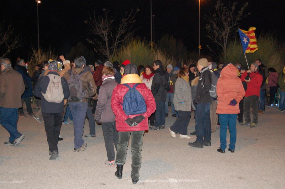 Divendres al Puig de les Basses de Figueres per desitjar «bona nit» a Dolors Bassa