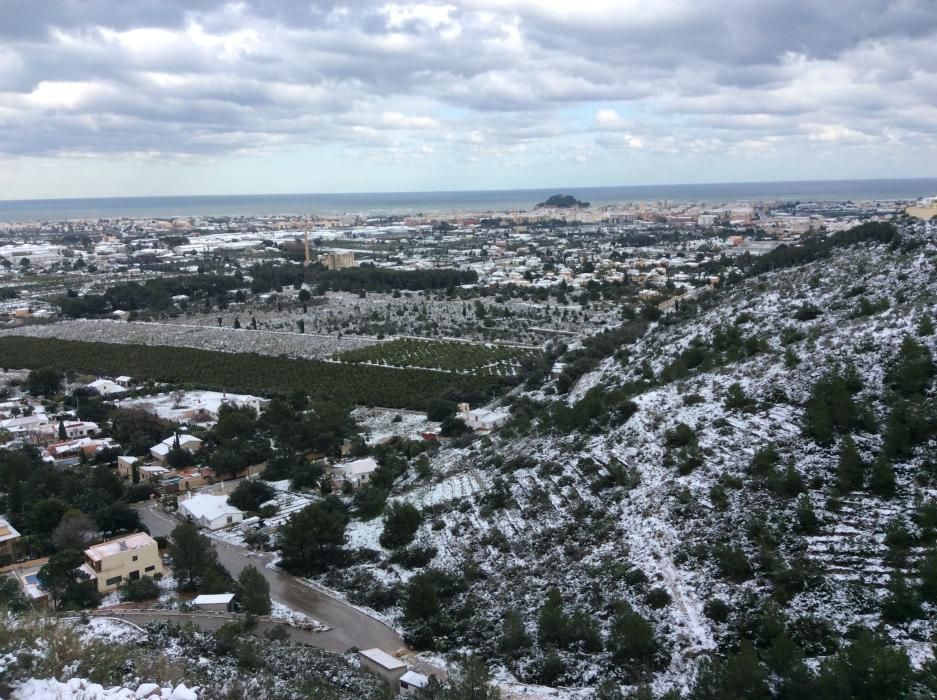 El Montgó, nevado.