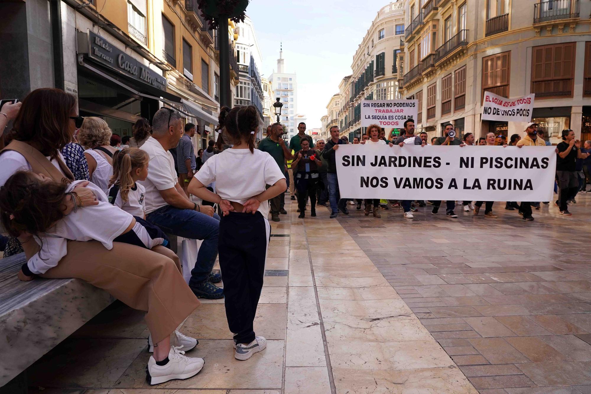 Manifestación de los colectivos afectados por el decreto de sequía por el Centro de Málaga.
