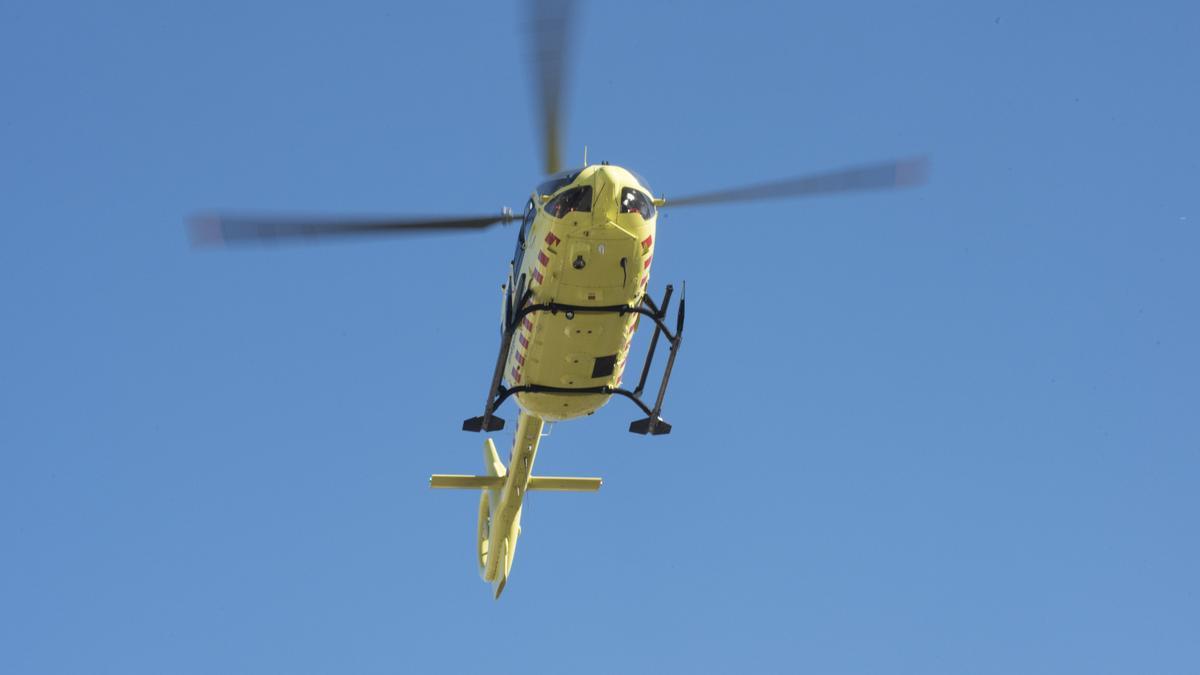 Un helicòpter efectuant un rescat
