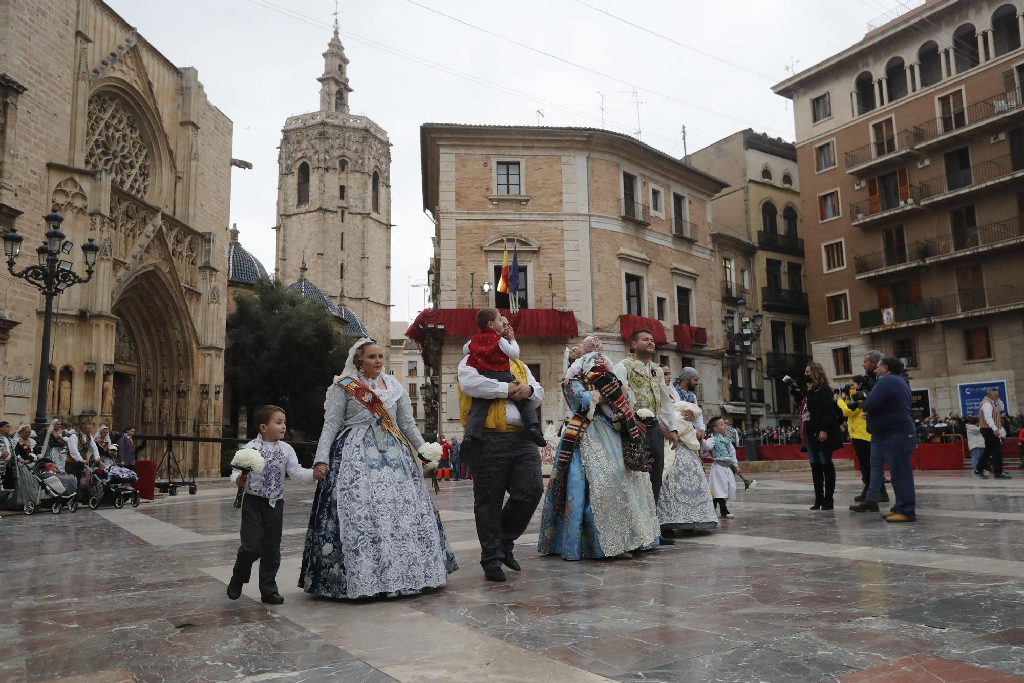 Búscate en el segundo día de ofrenda por la calle de la Paz (entre las 17:00 a las 18:00 horas)