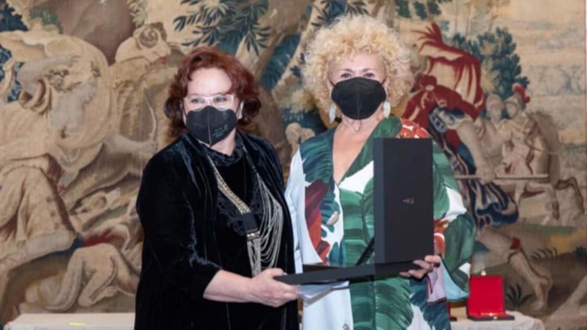 Carmen Roche recibió la distinción de Académica de Honor en Madrid. | SERVICIO ESPECIAL