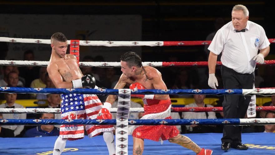 El boxeador Aramis Torres -i-, en el Centro Insular de los Deportes.