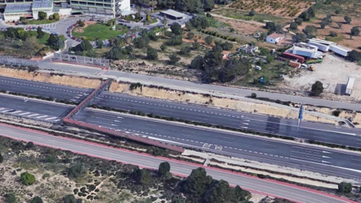 La zona donde se construiría la pasarela ciclopeatonal entre Mas del Rosari y la Lloma Llarga.