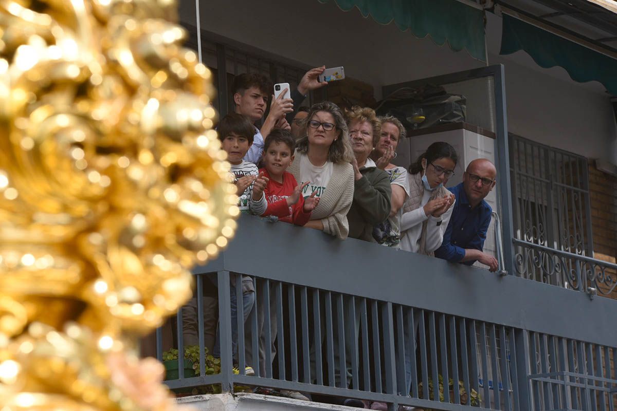 La Estrella luce en las calles Huerta de la Reina