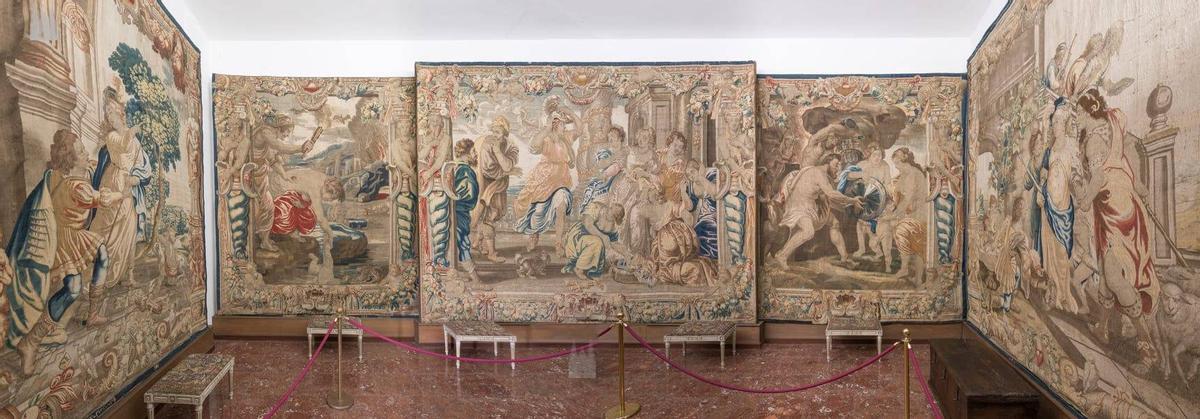 Vista general de la sala dedicada a los tapices de taller de Bruselas sobre cartones de Rubens con pasajes de la vida de Aquiles