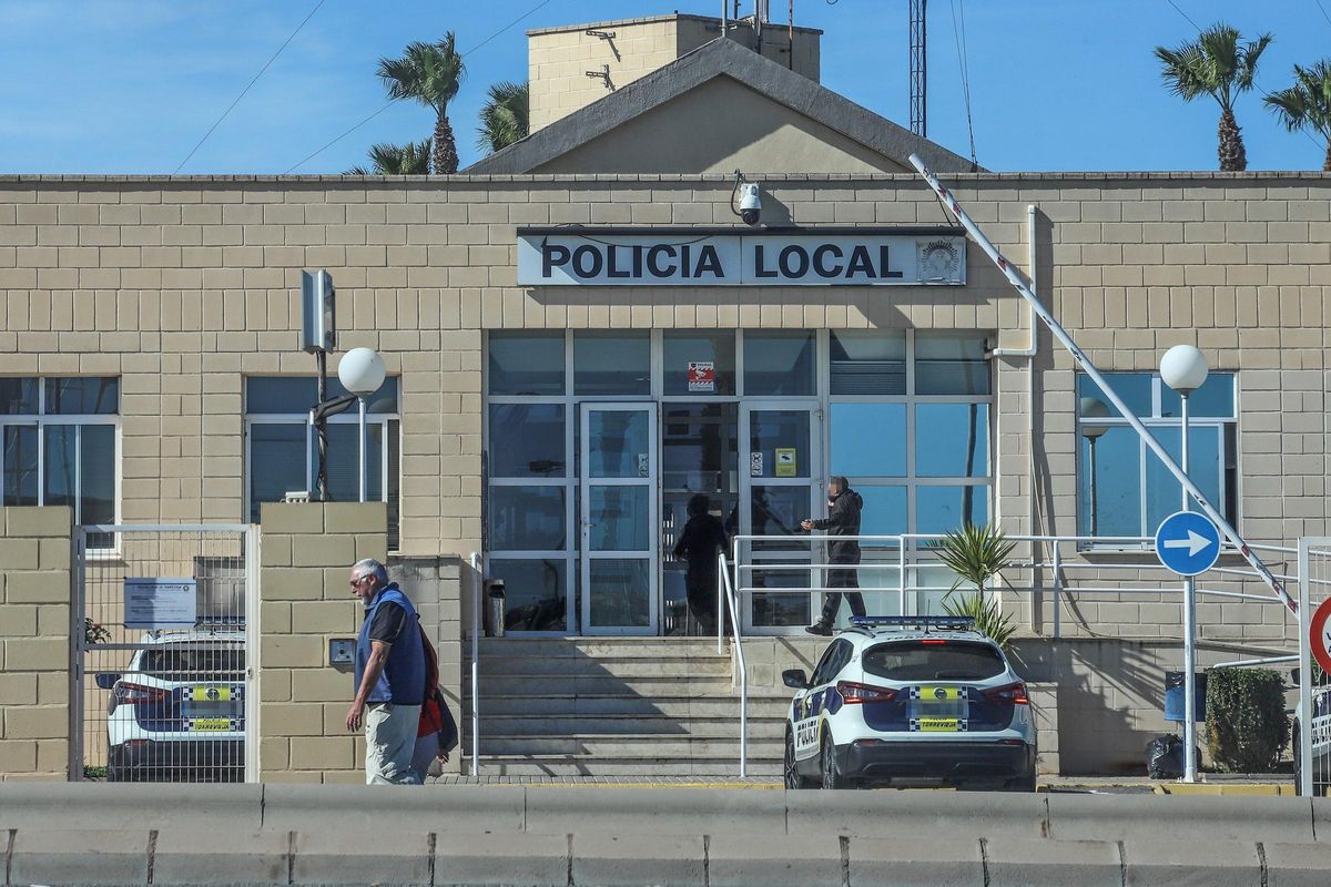 Retén principal de la Policía Local de Torrevieja