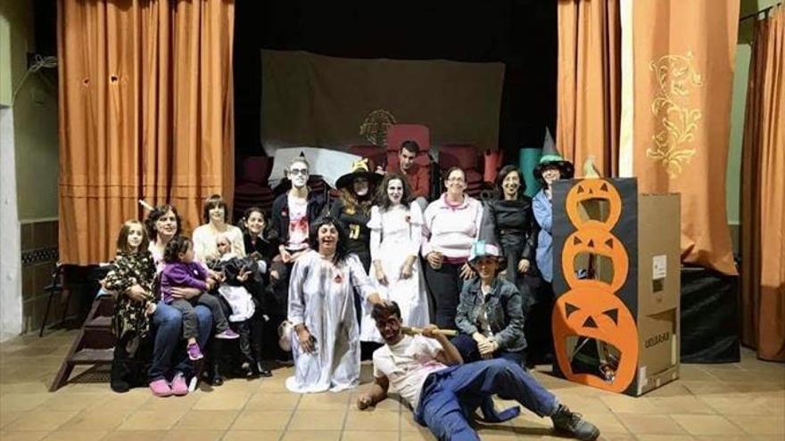 Huertas celebra Halloween con la búsqueda de pistas por las calles