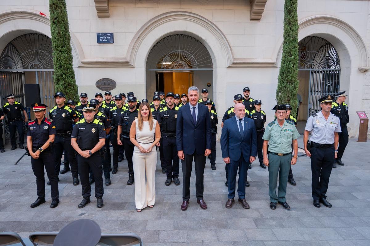 Presentación de los nuevos agentes de la Guardia Urbana de Badalona, con la presencia del alcalde, Xavier Garcia Albiol