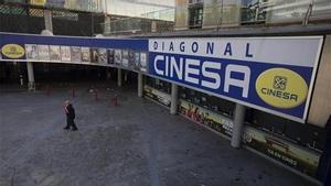 Las salas de cine de Cinesa Diagonal de Barcelona, cerradas por la normativa anticovid de noviembre pasado.