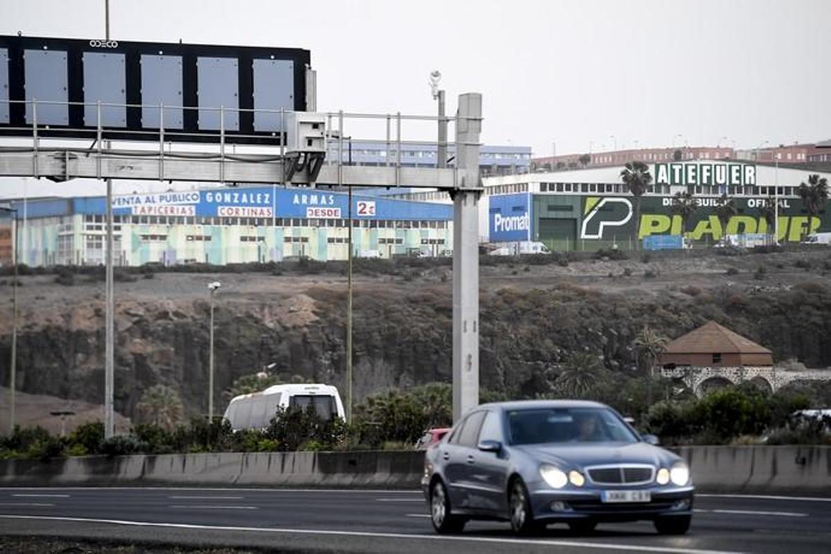 05-02-20 LAS PALMAS DE GRAN CANARIA. ZONA DE JINAMAR. LAS PALMAS DE GRAN CANARIA. Radar que mas multas pone   Fotos: Juan Castro.  | 05/02/2020 | Fotógrafo: Juan Carlos Castro