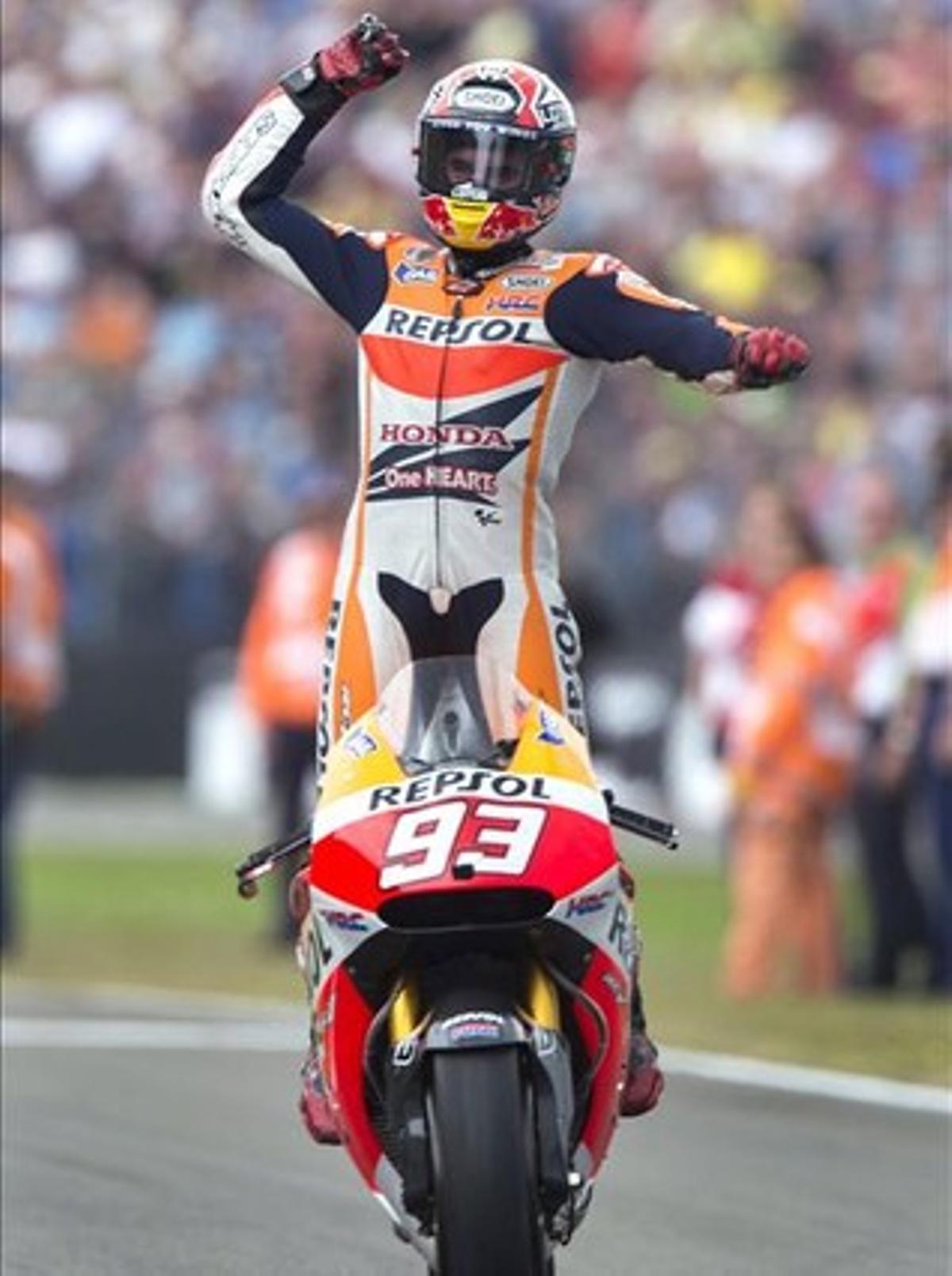 Marc Márquez, després de vèncer al circuit d’Assen, el 28 de juny passat.