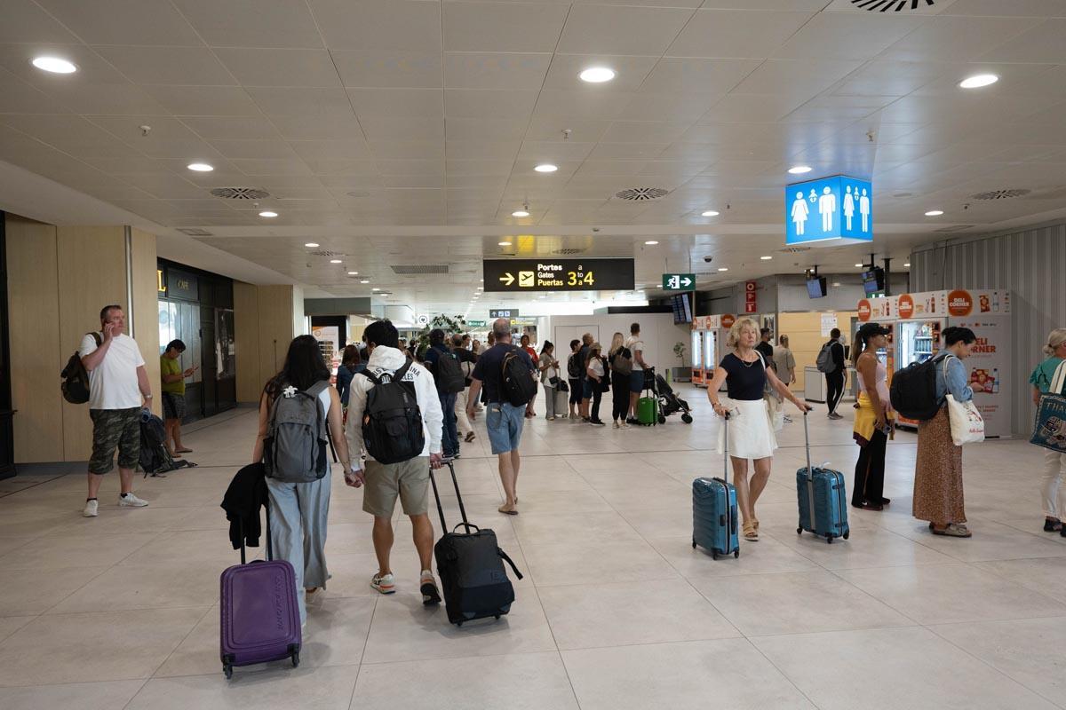 Así es un día en el aeropuerto de Ibiza Así es un día en el aeropuerto de Ibiza