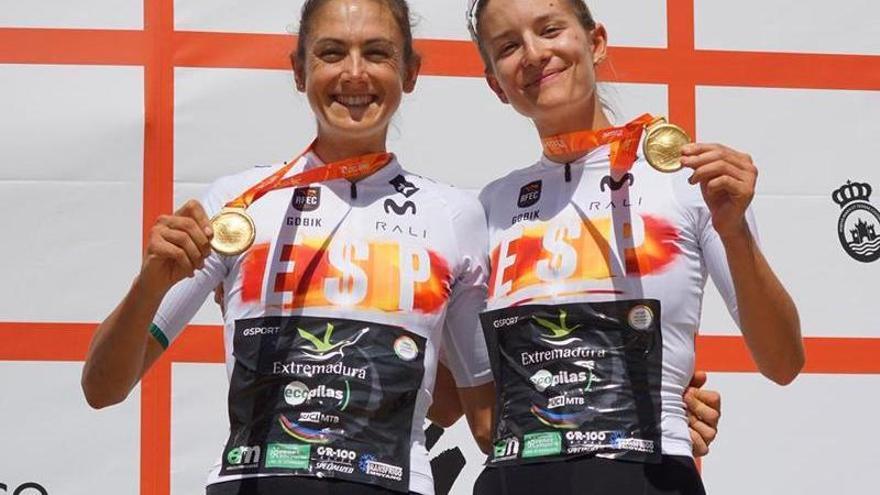 Natalia Fischer y María Reyes Murillo coronan al Extremadura-Ecopilas en el Campeonato de España XCM 2026