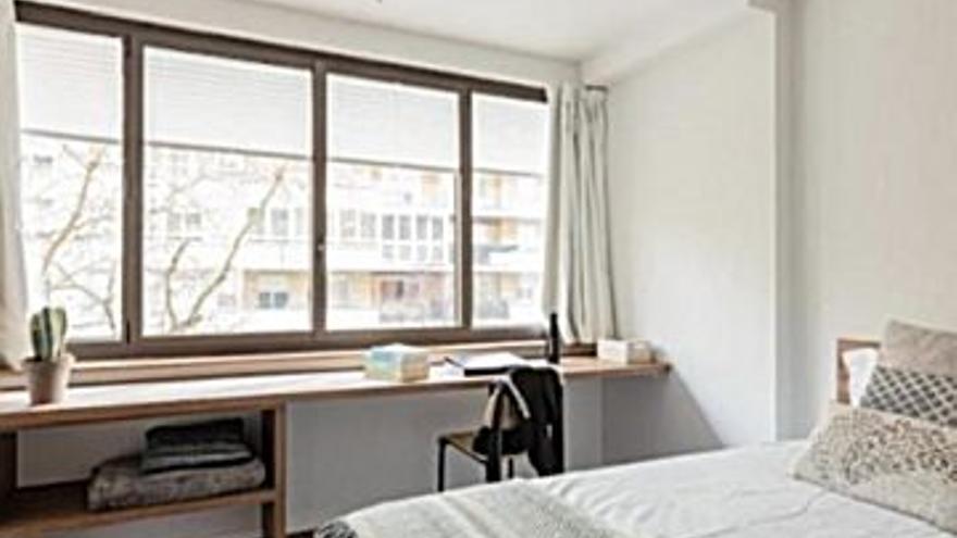 300 € Alquiler de piso en Praza Independencia, O Castro (Vigo) 100 m2, 4 habitaciones, 2 baños, 3 €/m2, 3 Planta...