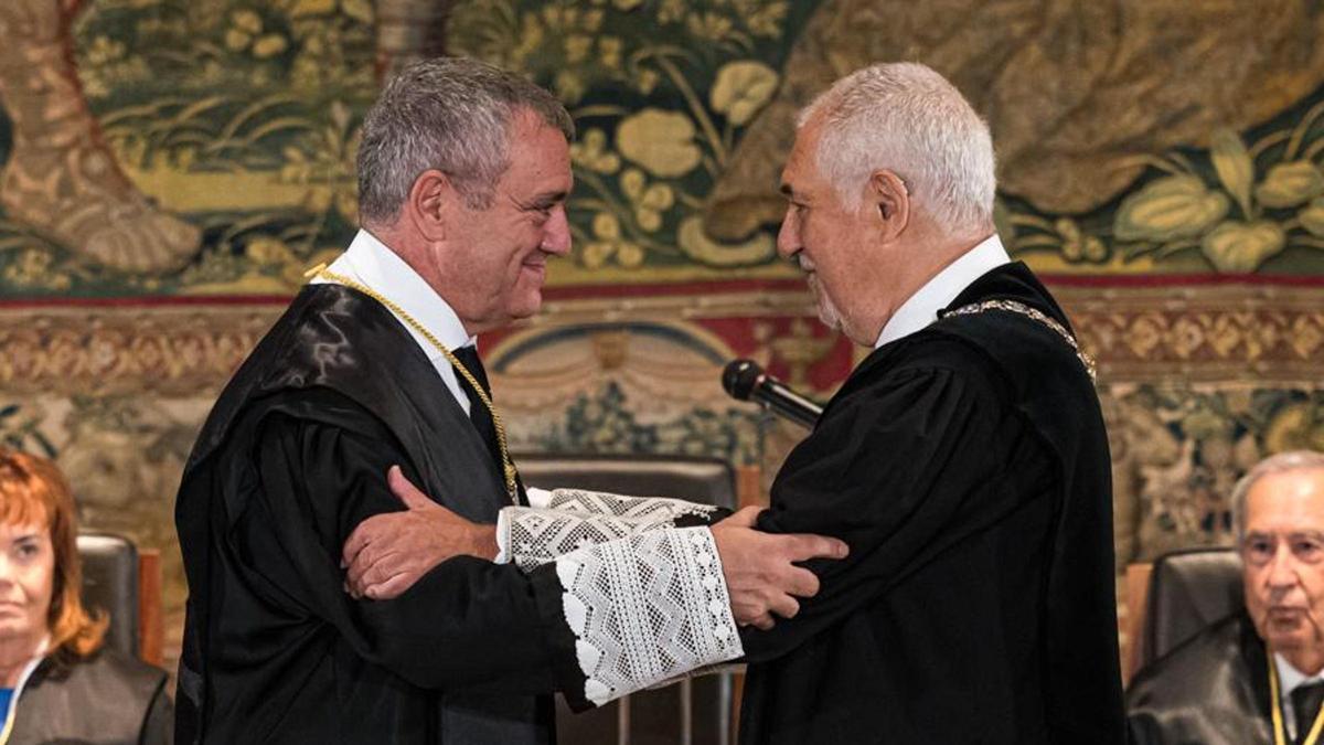 El president del TC, Cándido Conde-Pumpido i el magistrat conservador José Maria Macías El president del TC, Cándido Conde-Pumpido i el magistrat conservador José Maria Macías