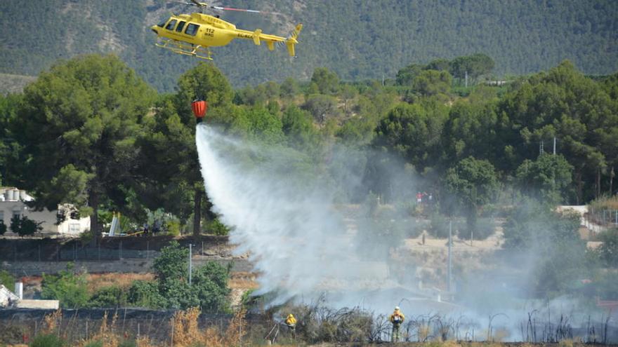 Nuevo incendio de cañas junto al río en Cieza