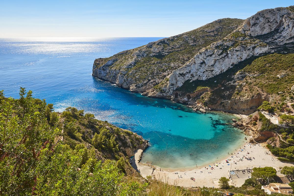 Parece Menorca, pero esta playa está en Alicante.