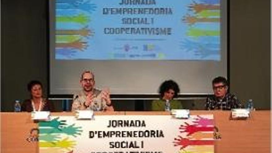 Un centenar d&#039;inscrits a Salt a   la jornada d&#039;economia social