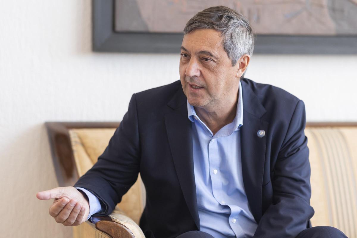 El rector de Málaga  Juan Teodomiro López, durante la entrevista a EFE