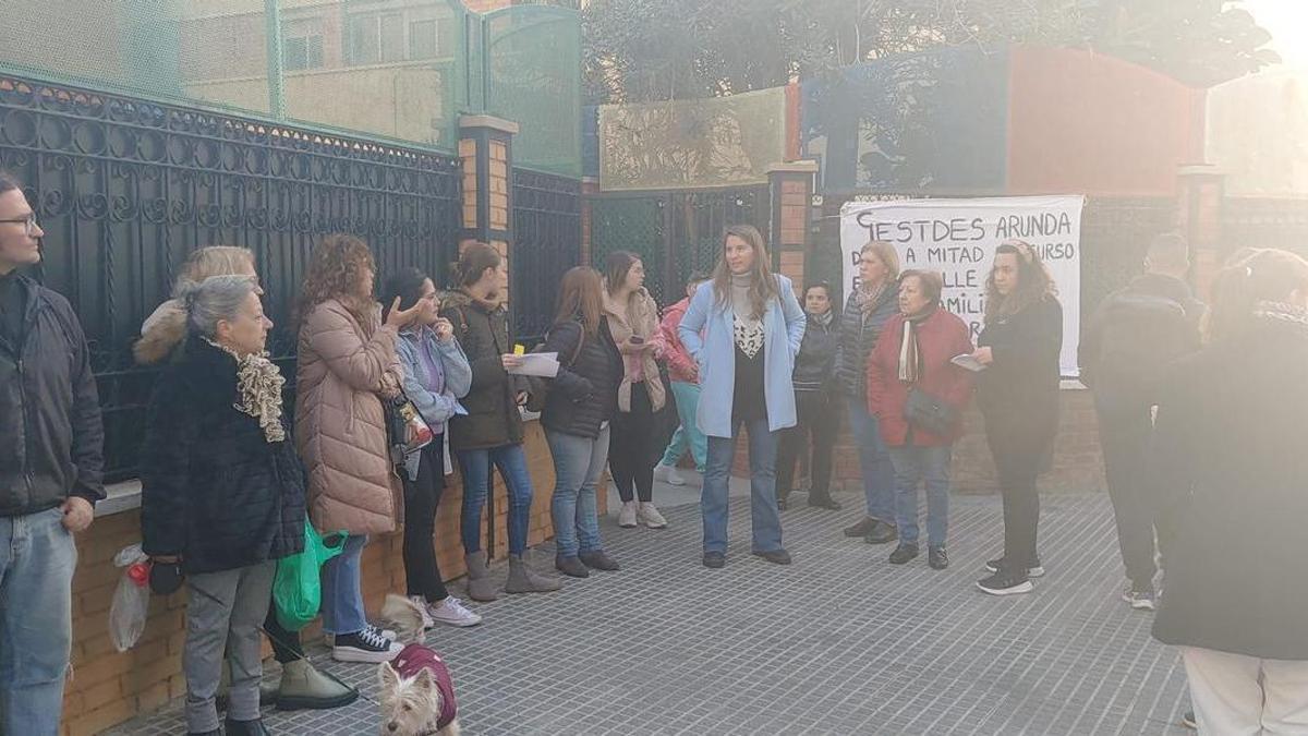 Protestas ante el CEI Nuestra Señora de la Paz.