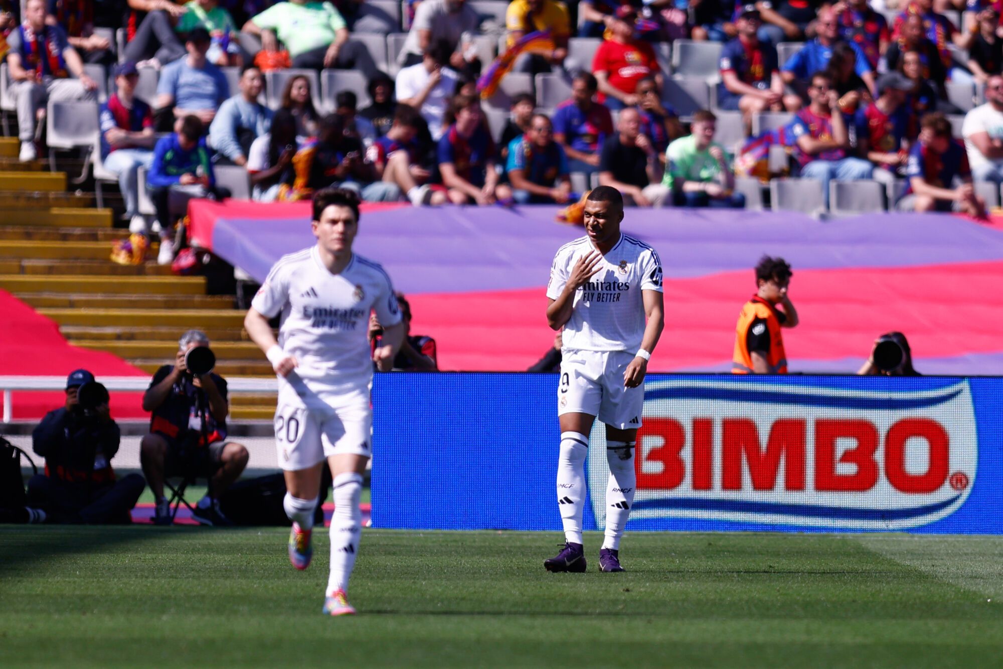El Clásico de LaLiga EA Sports: Barcelona - Real Madrid.