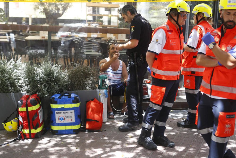 Siete heridos al derrumbarse el techo de un supermercado en la calle Bonaire