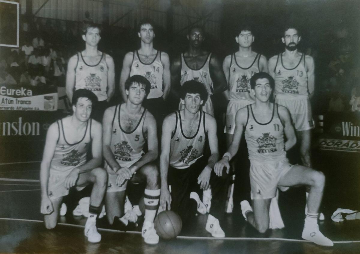 Plantilla del CB Canarias en la temporada 85/86.