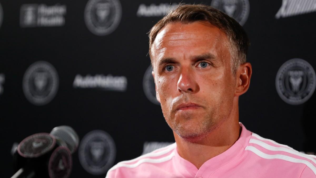 Phil Neville en la rueda de prensa previa al Inter Miami - Barça