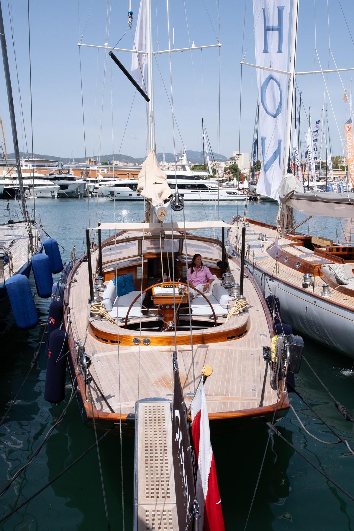 Anima II, un velero clásico que se alquila por 25.000 euros a la semana Anima II, un velero clásico que se alquila por 25.000 euros a la semana