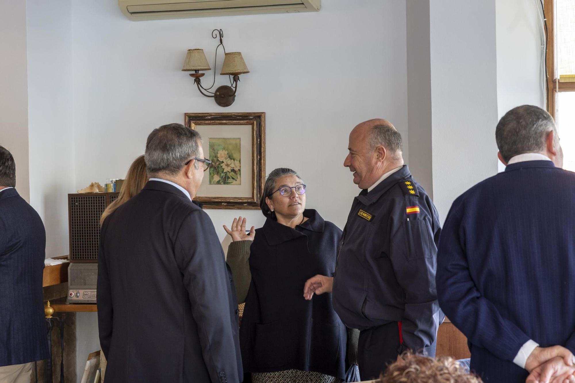 Acto de arriado de bandera del patrullero Isla Pinto al Club Náutico de Campoamor