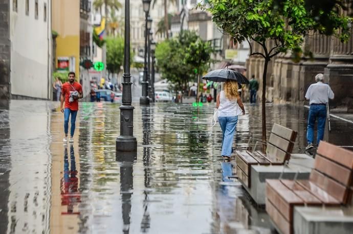 18-10-18. LAS PALMAS DE GRAN CANARIA. LLUVIA ...