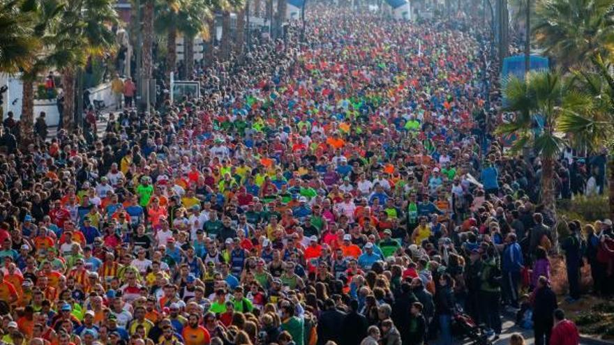 Un momento de la Mitja Marató de Santa Pola celebrada el pasado año.