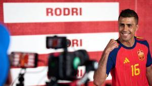 Rodrigo Hernández, Capità de la selecció espanyola: "Espanya té vertigen, atreviment i un cert punt d’inconsciència"