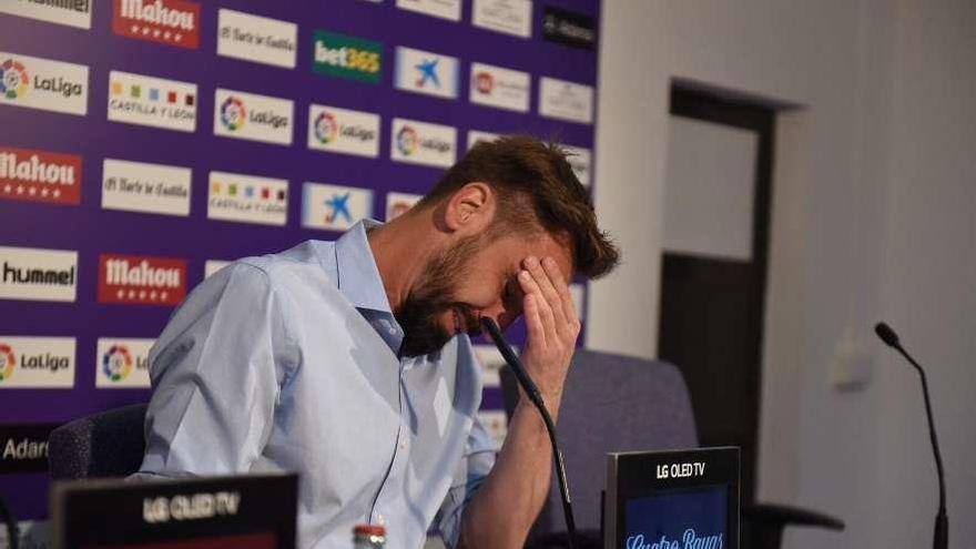 Borja Fernández, en la rueda de prensa en la que anunció su retirada. // Real Valladolid
