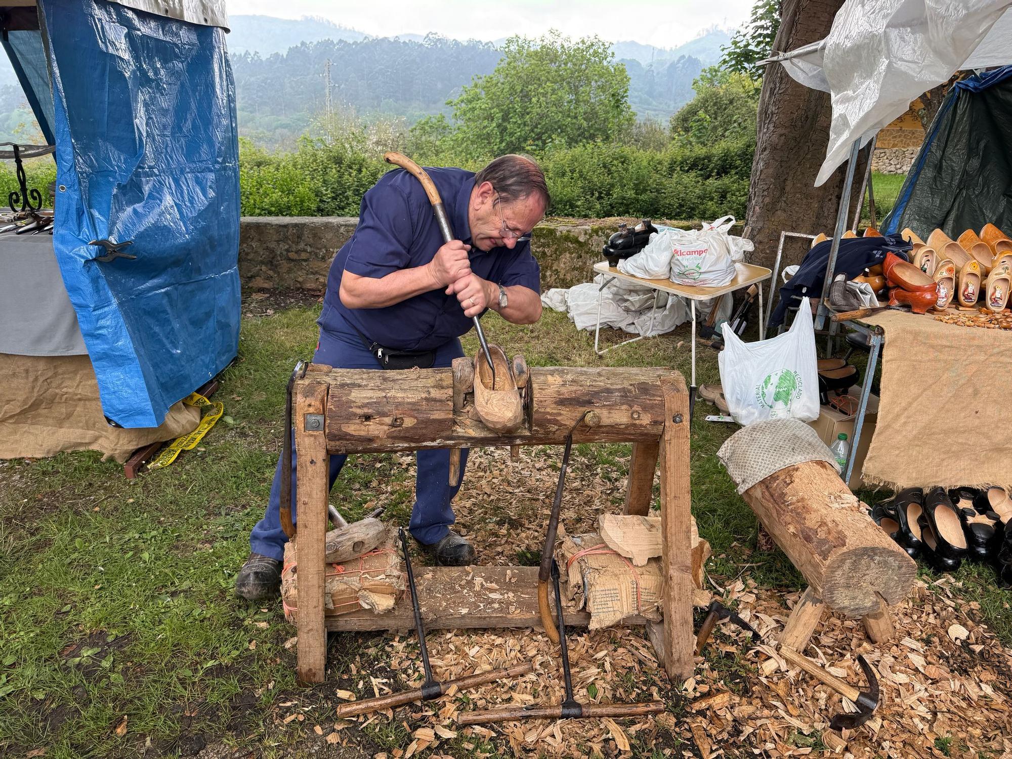 Santa Marina se llena de artesanía y oficios