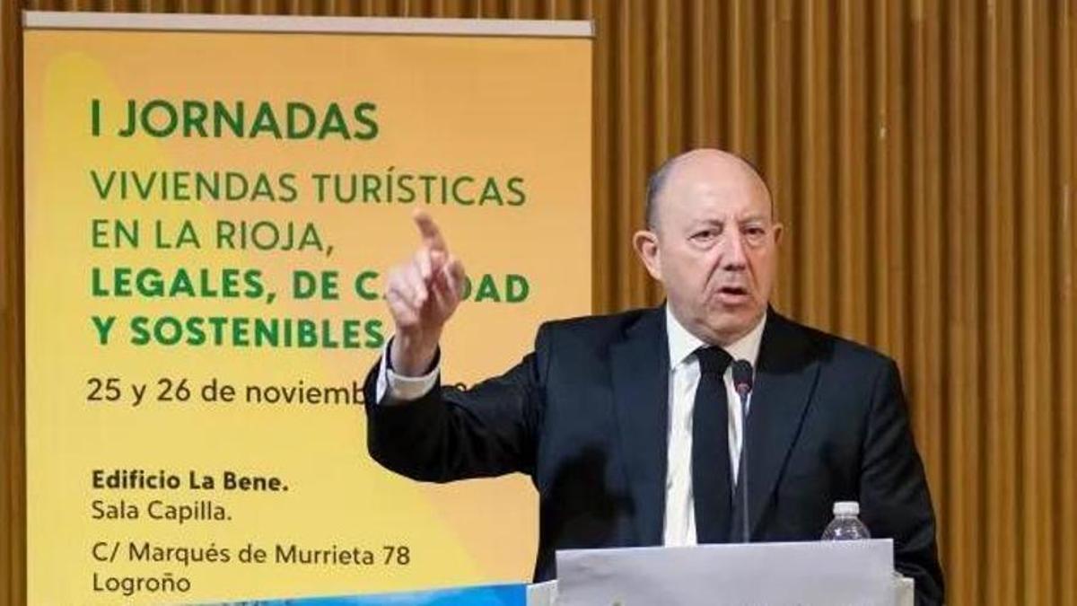 Gonzalo Bernardos, en una ponencia sobre la vivienda turística en España.