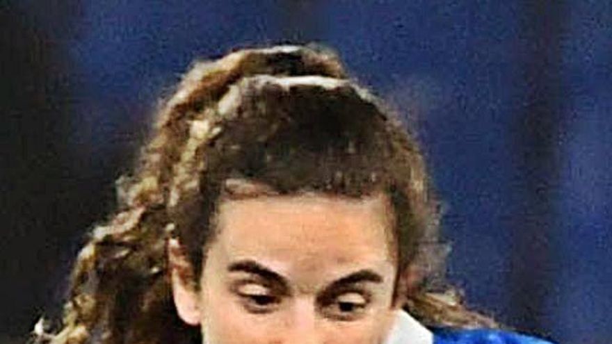 Tere Abelleira: &quot;Soy jugadora del Deportivo y solo pienso en eso&quot;